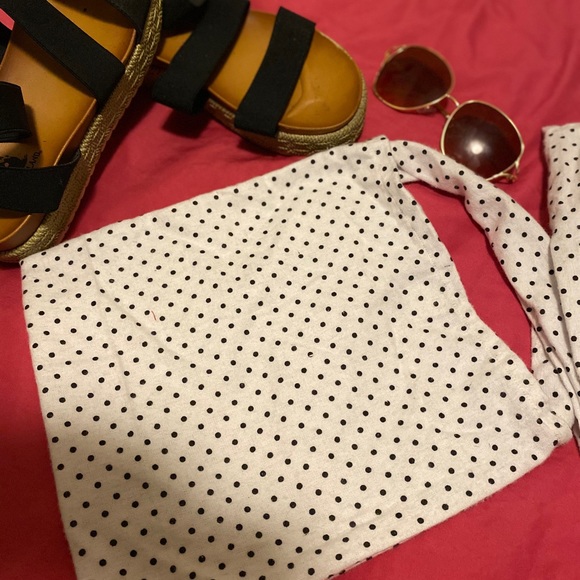 Polka Dot Crossbody Purse ‼️SOLD‼️ - Picture 2 of 2